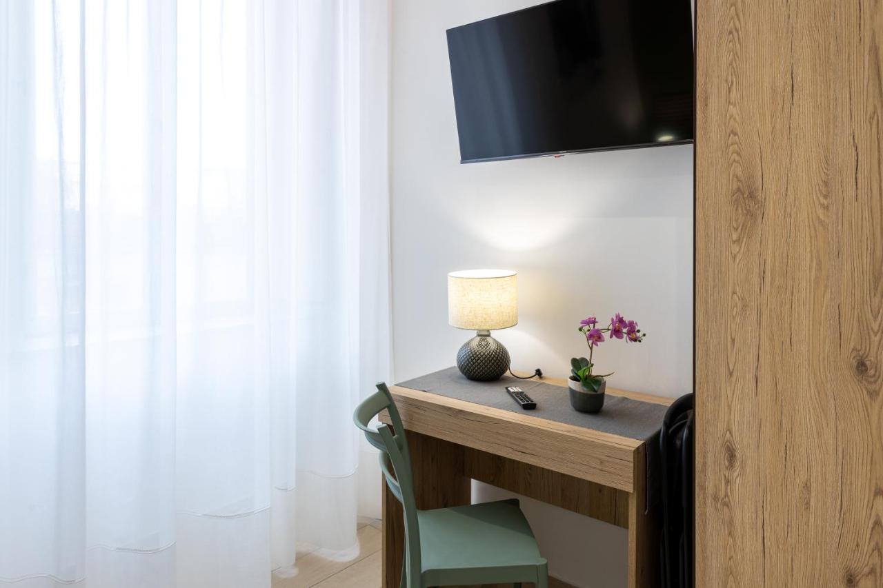 The Heart Guest House 나폴리 외부 사진